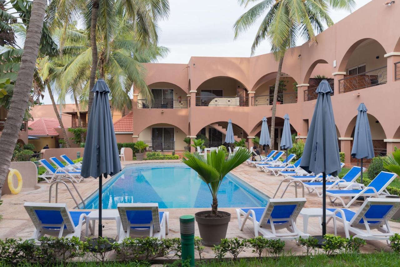 Airport Hotel Casino Du Cap-Vert Дакар Екстер'єр фото